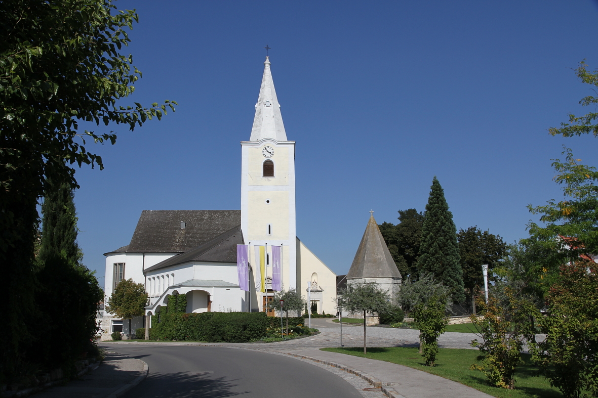 Margarethen Kirchenplatz, Sankt Margarethen im Burgenland