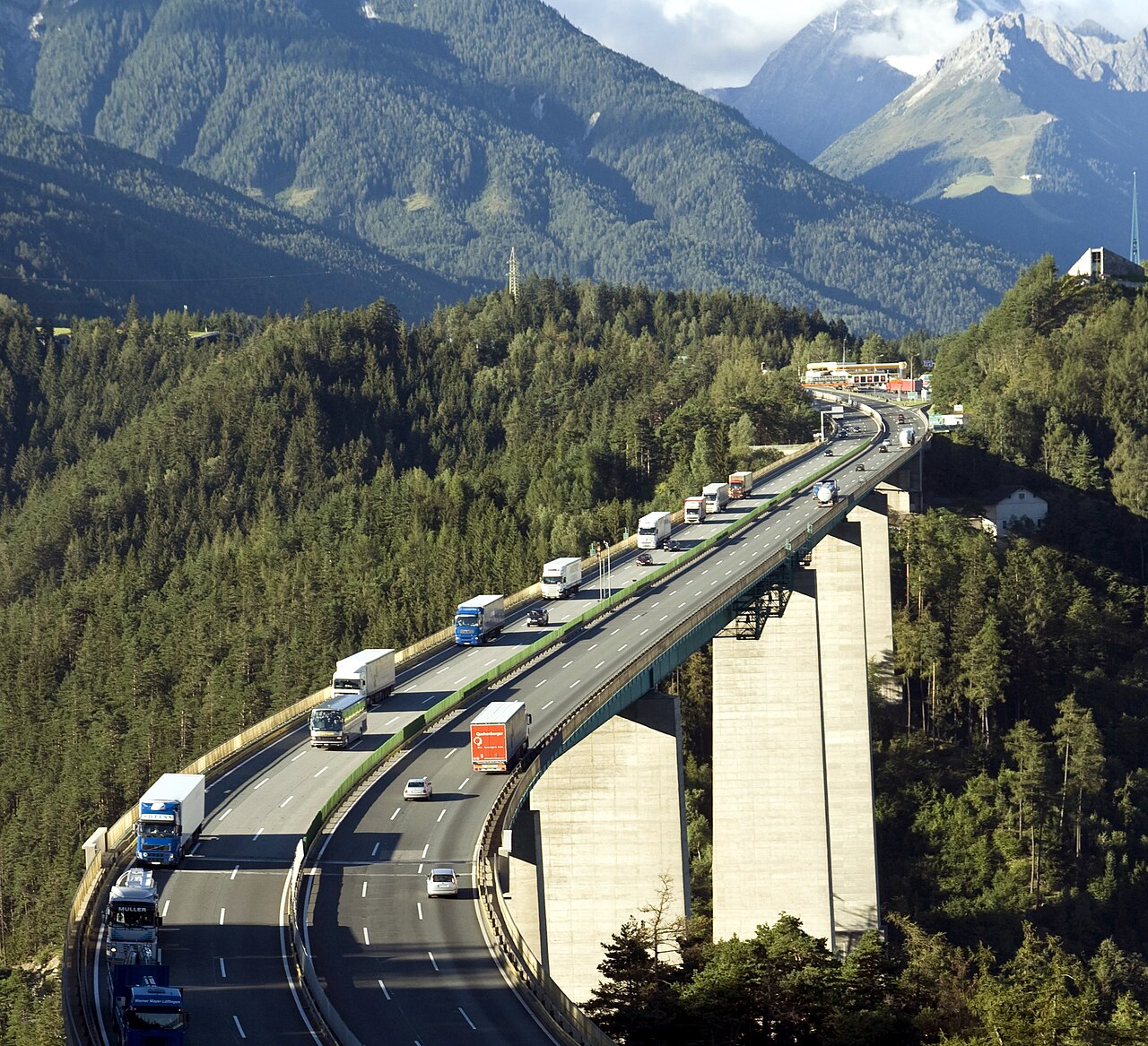 Europabruecke von osten tiny, Schönberg im Stubaital