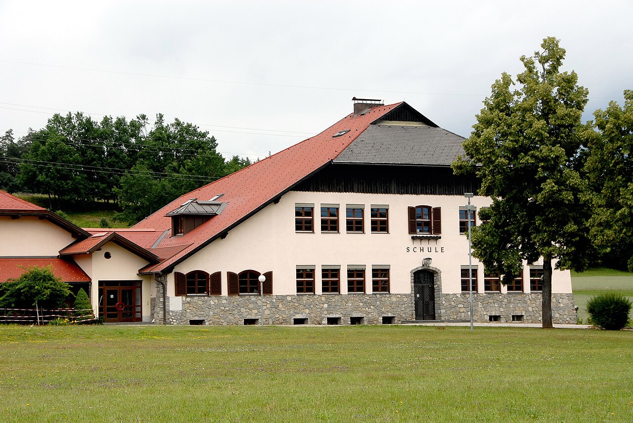 Keutschach Schule, Keutschach am See