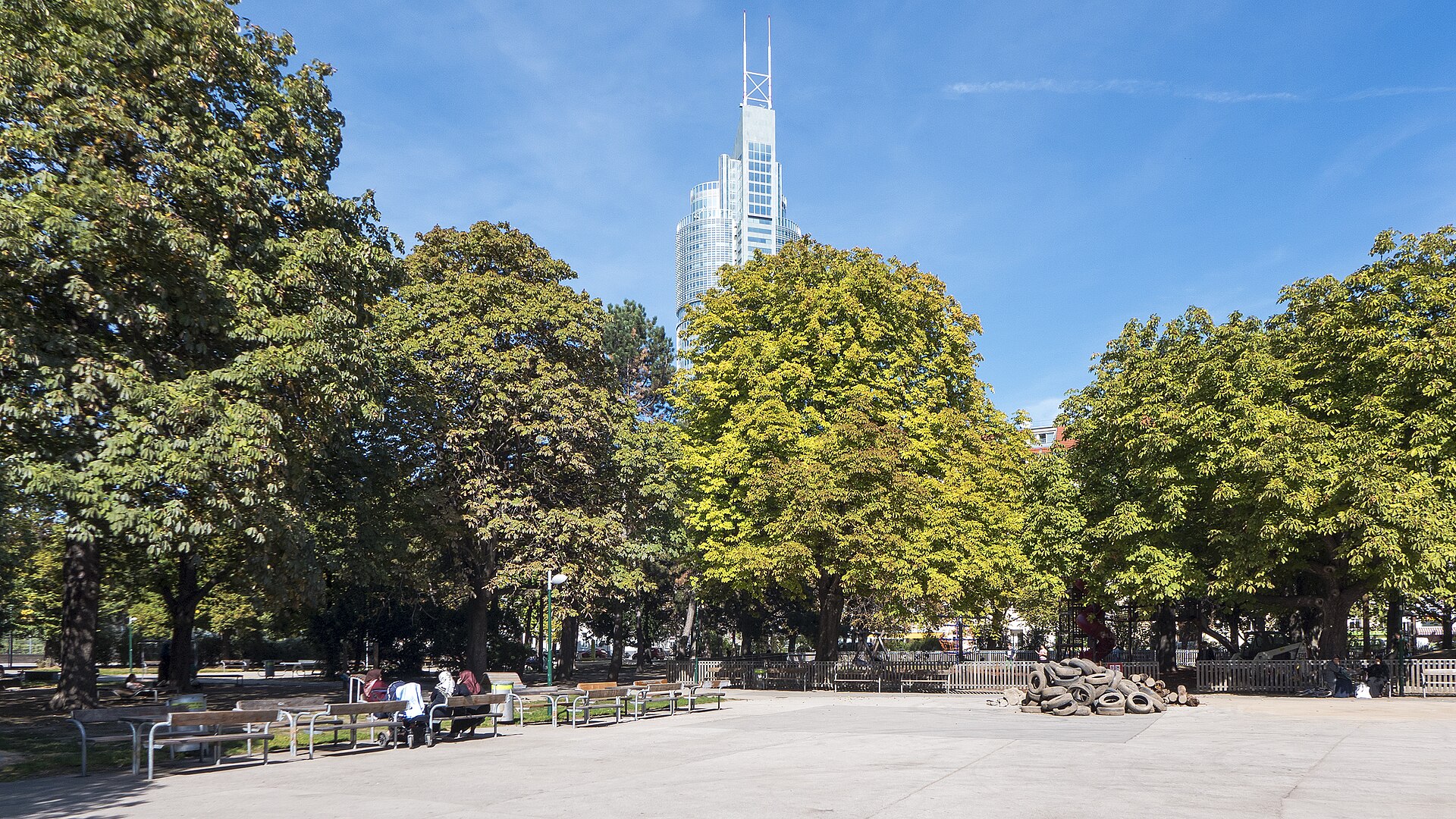 Allerheiligenpark, Zwischenbrücken