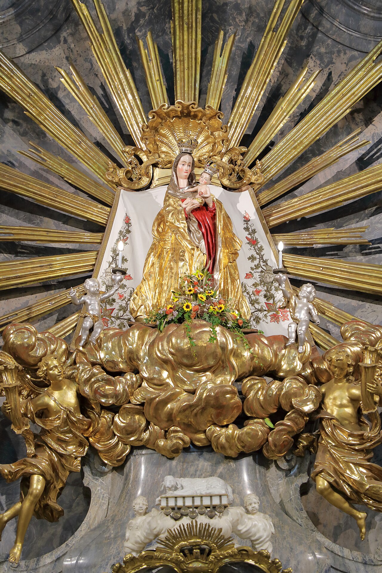 Mariatrost Kirche, Gnadenstatue