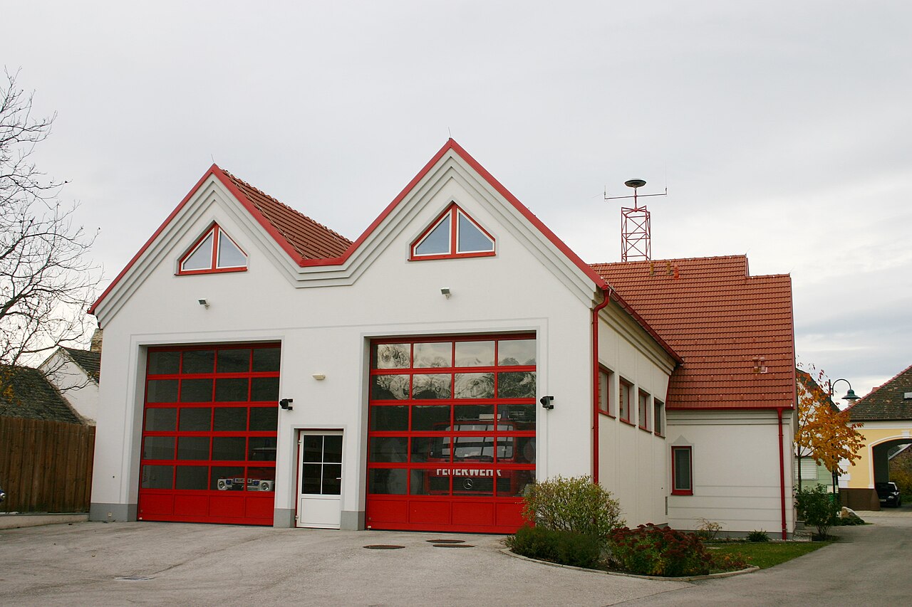 Pöttelsdorf neues Feuerwehrhaus