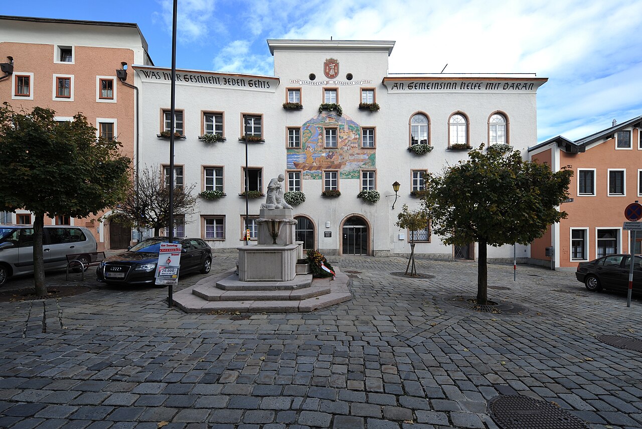 Hallein Rathaus