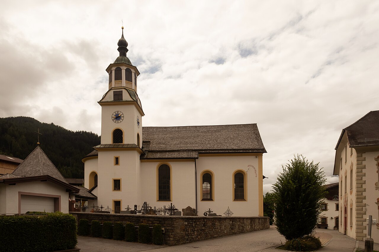 Schönberg im Stubaital, katholische Pfarrkirche Sankt Kreuz Dm64768