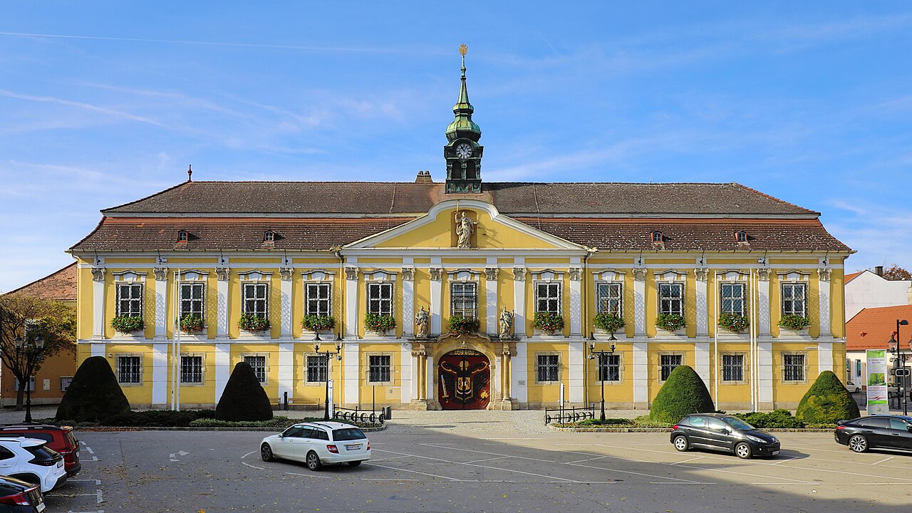 Stockerau Rathaus