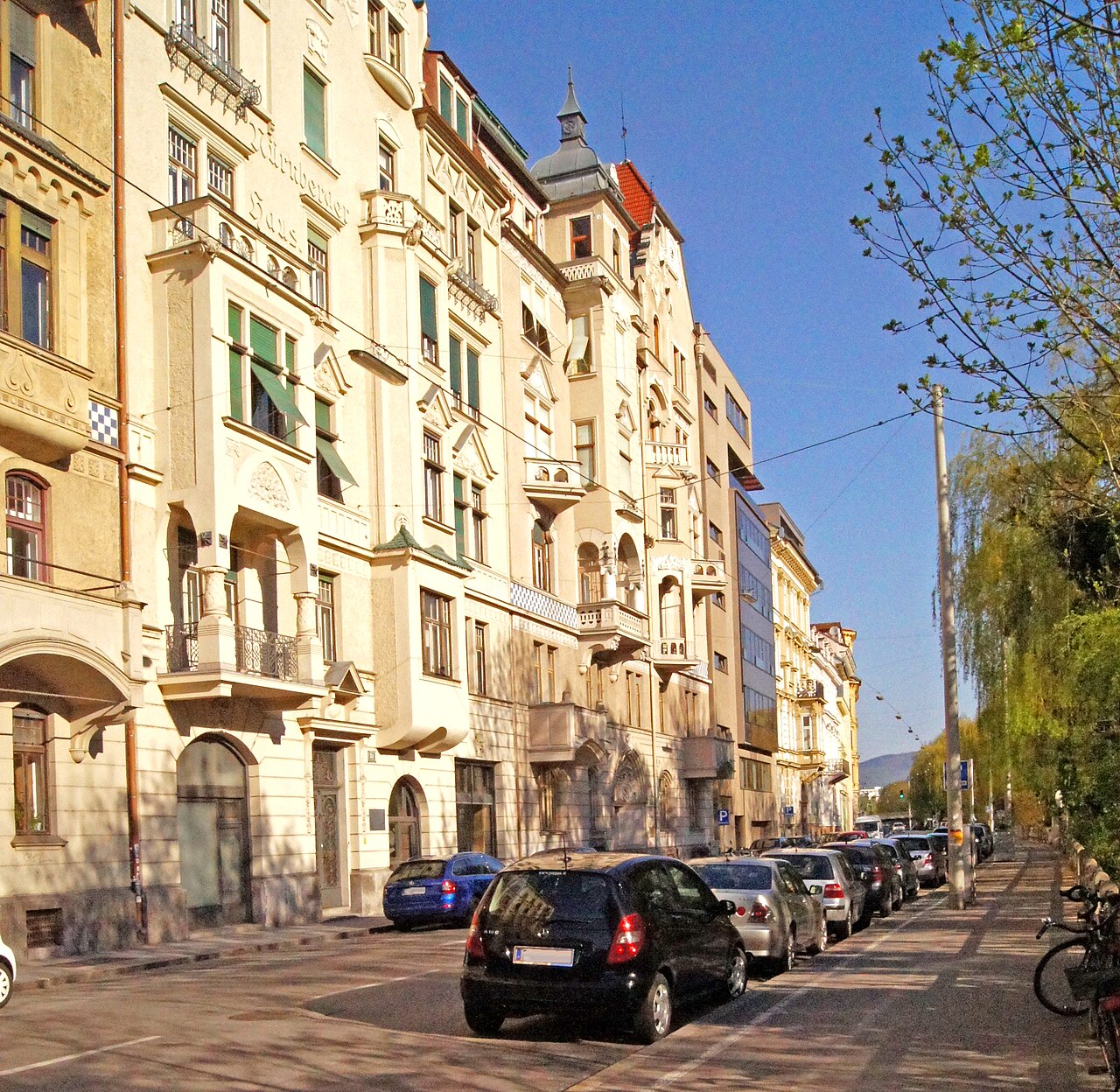 Nürnberger Haus, Lend