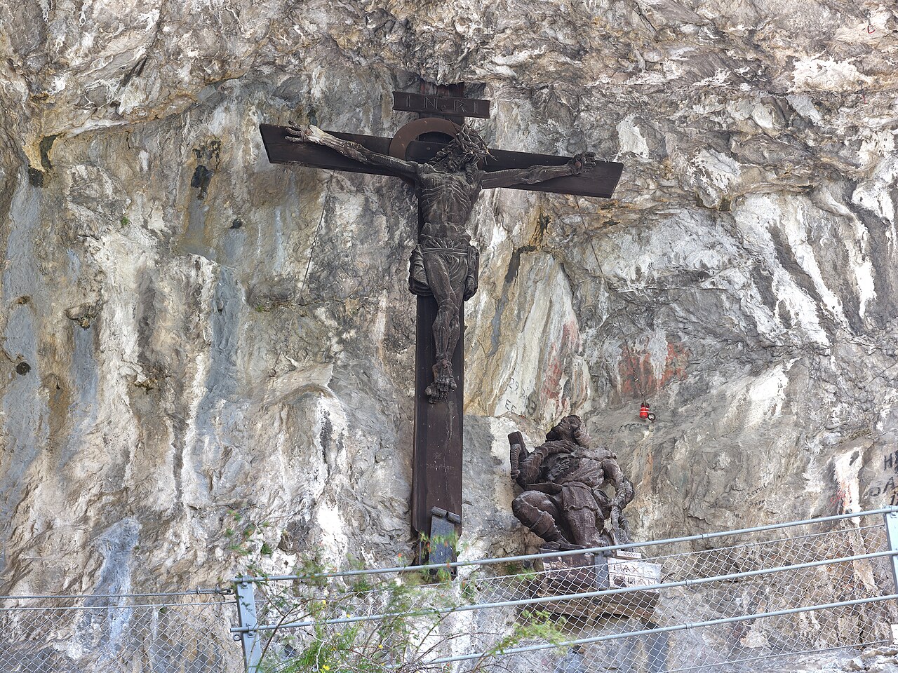 Holzkruzifix Holzplastik Kaiser Maximilian Grotte Zirl