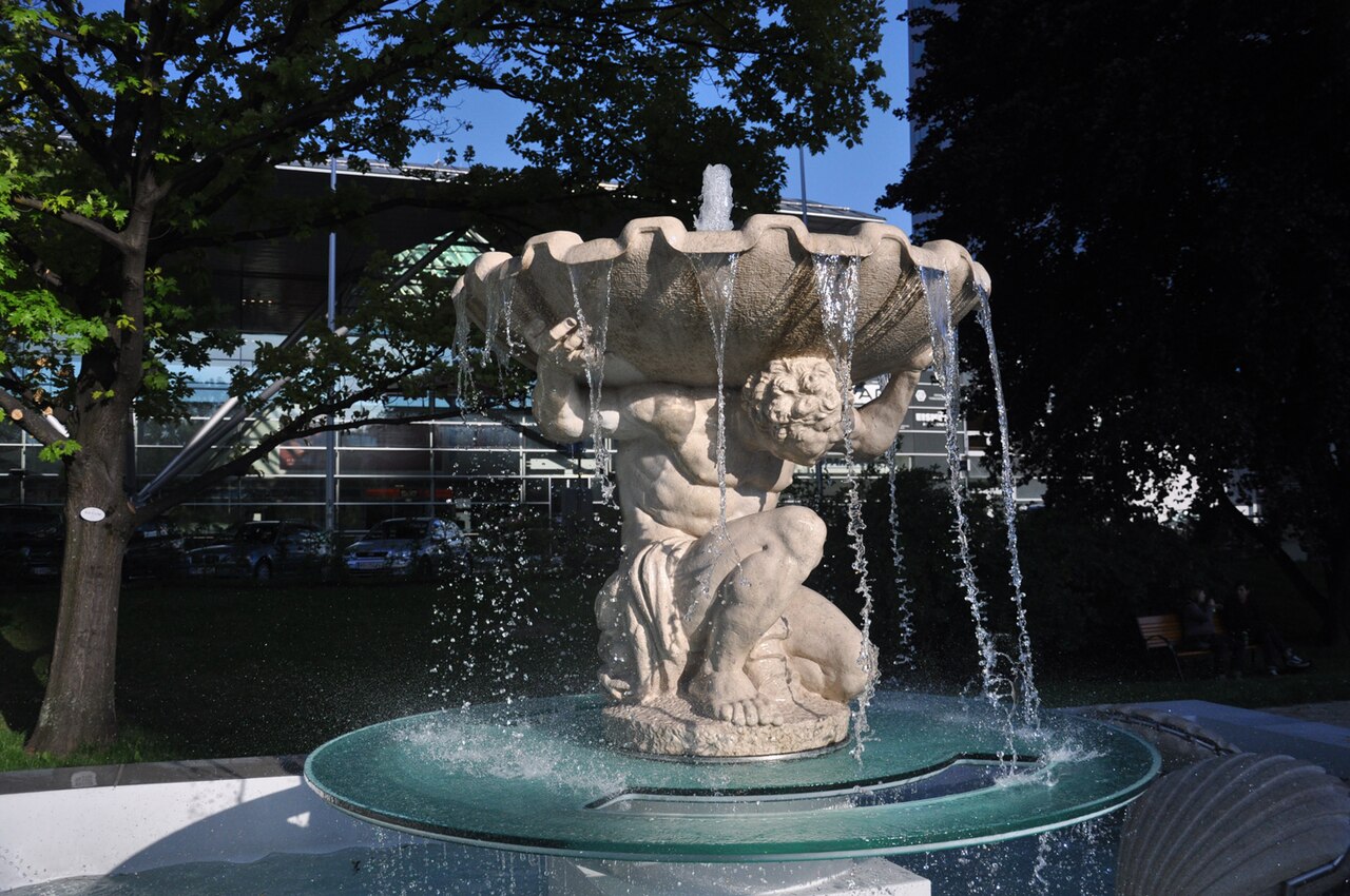 Brunnen Hbf Linz, Bulgariplatz