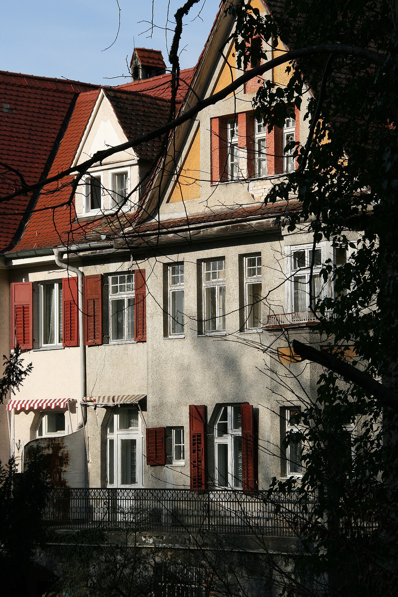 Schedlerstrasse3, Ölrain