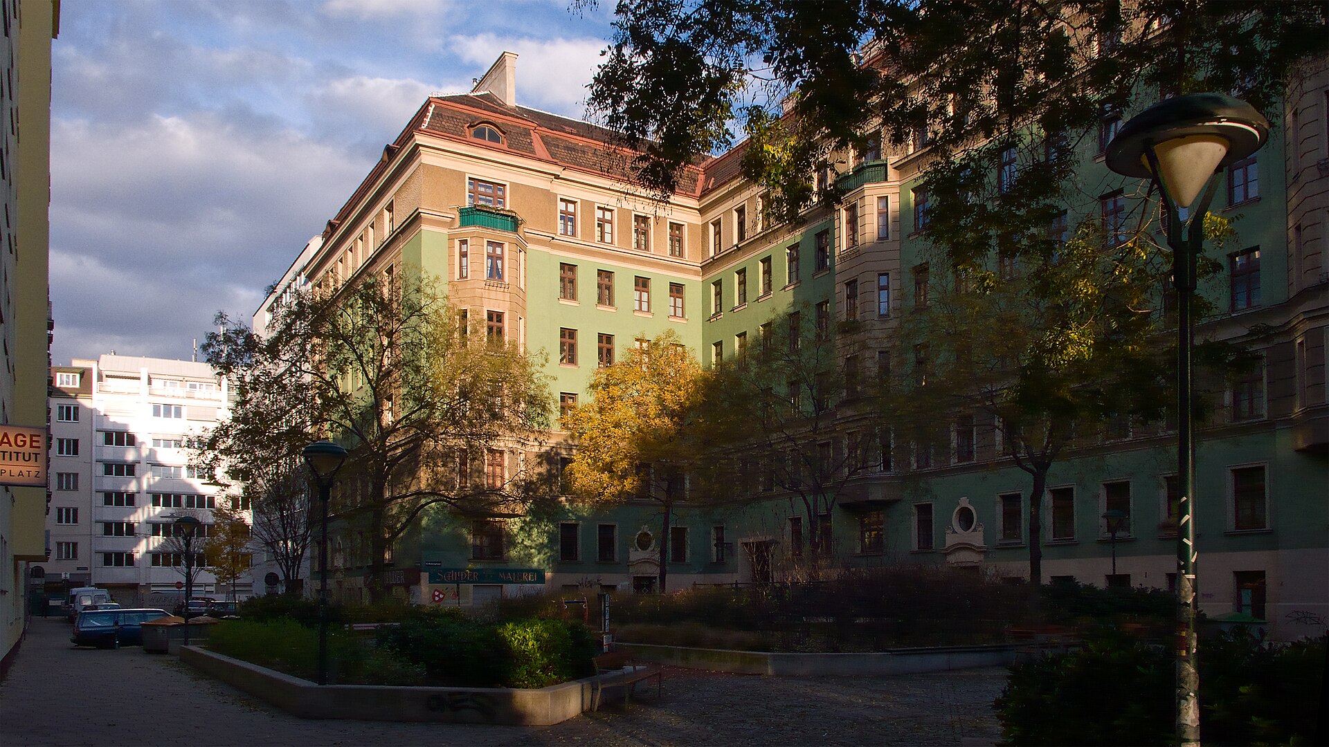 Kühnplatz wiki, Freihausviertel