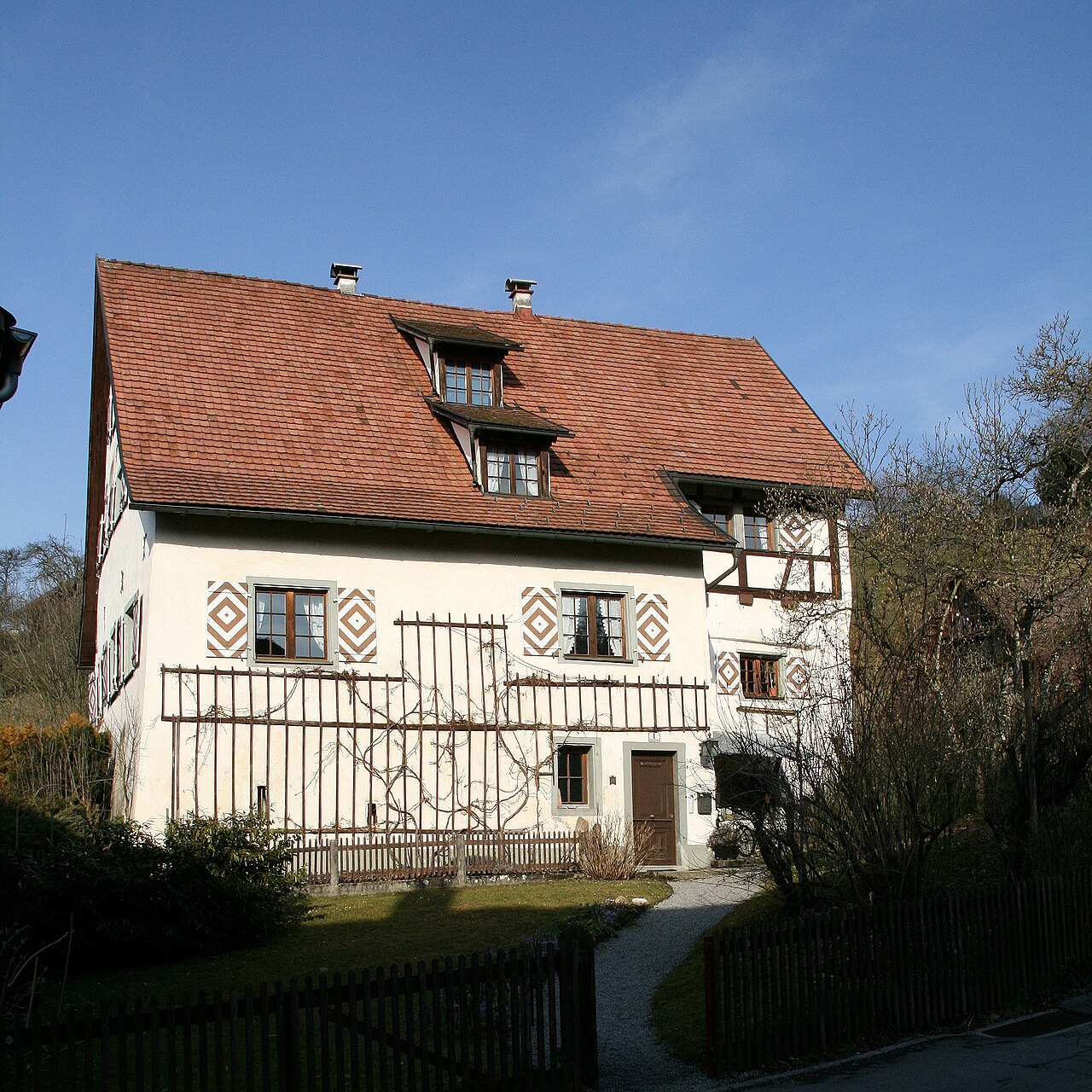 Mildenbergstrasse1, Ölrain