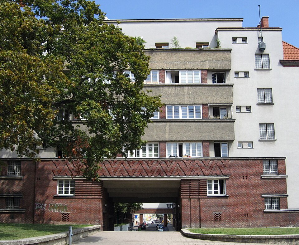 Rabenhof, a council estate in Vienna