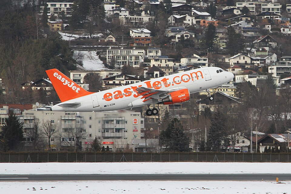 G EZIM A319 Easy Jet Innsbruck