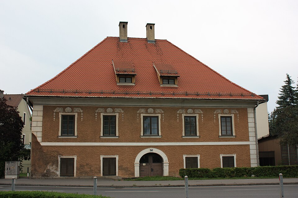 Villach Pfarrhof der Heiligenkreuzkirche, Kärnten