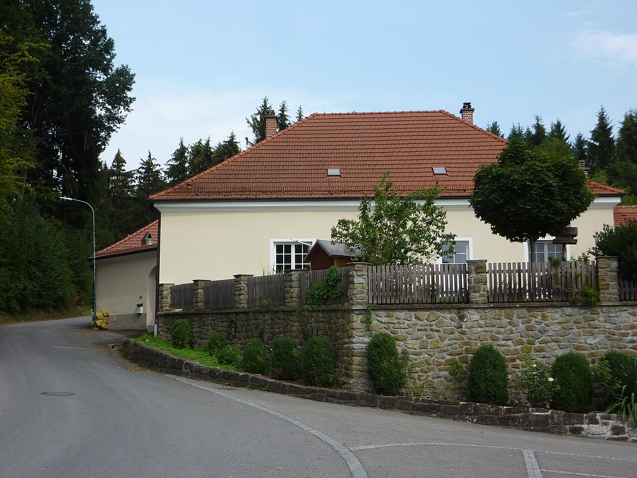 Weinburg Pfarrhof3