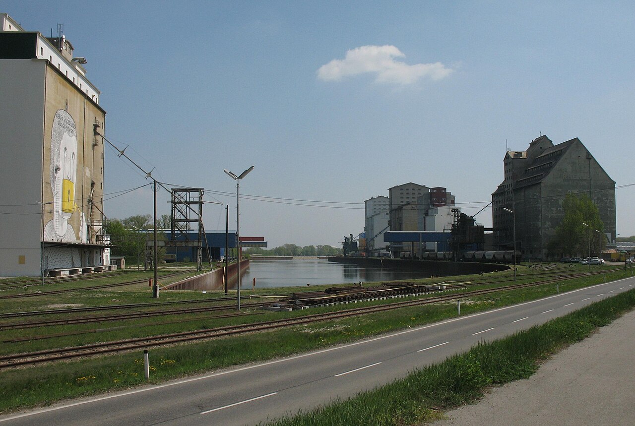 Alberner Hafen, Simmering