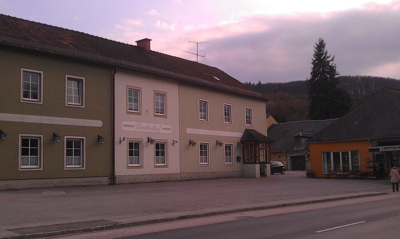 "Lindehof" Pressbaum