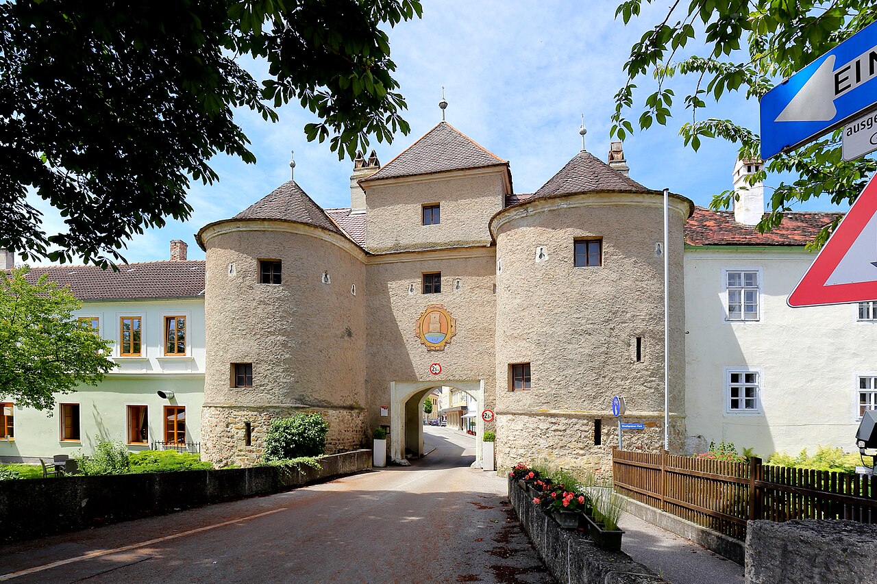 Traismauer Römertor